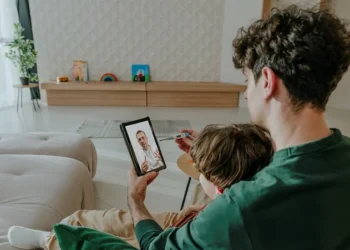 Telemedicina en vacaciones: cómo consultar con un médico desde cualquier lugar