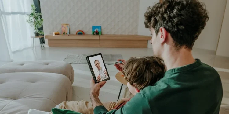 Telemedicina en vacaciones: cómo consultar con un médico desde cualquier lugar