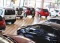Concesionarios le apuntan a las tasas altas que cobran los bancos por las caídas de ventas