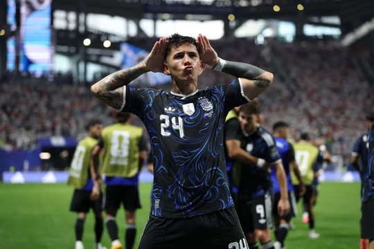 Enzo Fernández: del “duele mucho” por el retiro de Messi al “ojalá que Scaloni renueve”