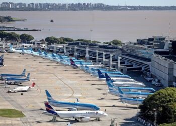 Aeropuertos Argentina deberá invertir USD 600 millones y desistir de una demanda contra el Estado