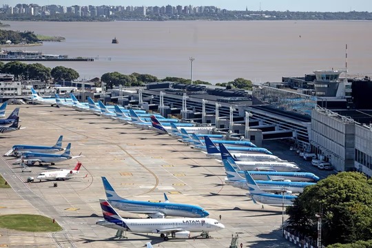 Aeropuertos Argentina deberá invertir USD 600 millones y desistir de una demanda contra el Estado