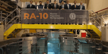 El Gobierno confirmó que el reactor RA-10 comenzará a operar en 2027 y sumará inversión privada