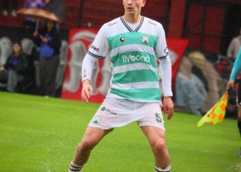 Ferro le ganó a Defensores de Belgrano y se acerca a la final de la Primera Nacional 2026