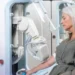 La FDA autoriza el primer robot autónomo para la extracción de sangre
