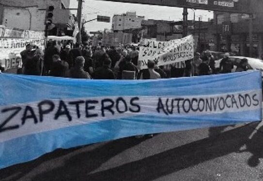 Habrá un “zapatazo solidario” en Plaza de Mayo en “defensa de la producción nacional»