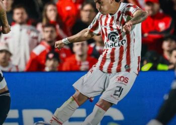 Instituto venció a Riestra y quedó a un paso de asegurarse el primer puesto en la Zona A
